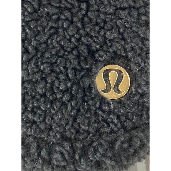 LULULEMON BLACK SHERPA GOLD METAL HARDWARE BELTBAG - Picture 3 of 15